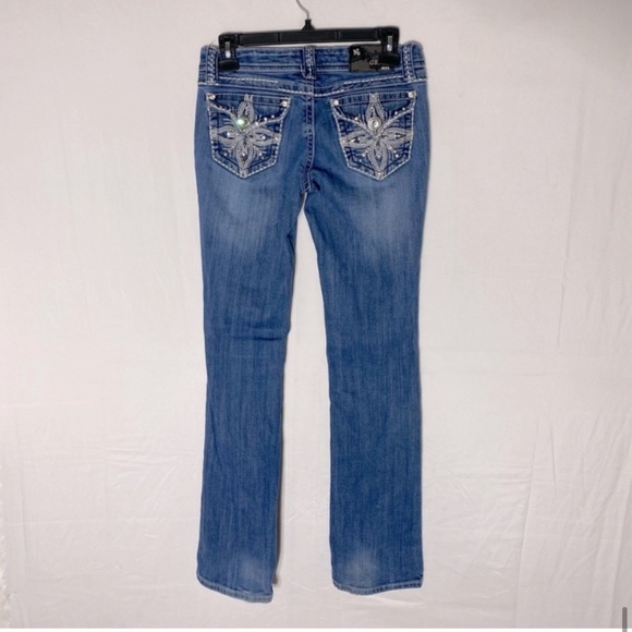 Grace In L.A. Distressed Low Rise Straight Leg Embroidered Flap Pocket Jeans 25 - Picture 15 of 16